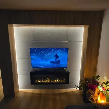 Deluxe With 2 Bedrooms And Fireplace - Perfect Location - Quiet-new Апартаменты *