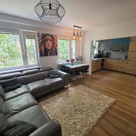 Deluxe With 2 Bedrooms And Fireplace - Perfect Location - Quiet-new