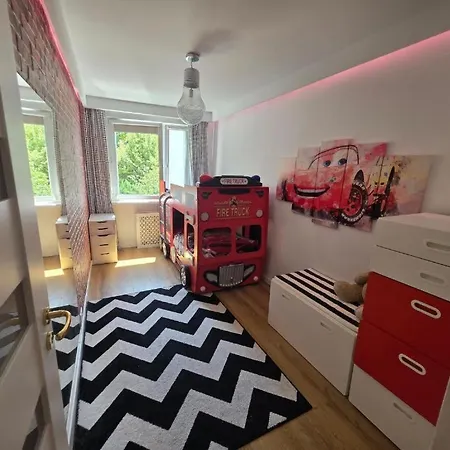 Deluxe With 2 Bedrooms And Fireplace - Perfect Location - Quiet-new